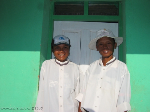 2 Teachers_in_Fiadanana_Madagascar