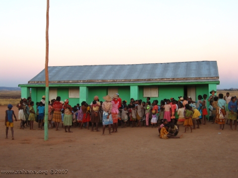 Die neue Schule in MAdagascar mit Hilfe von Zahana gebaut