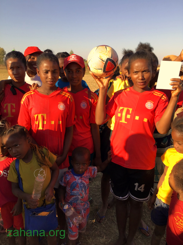 Women's team winning the zahana cup