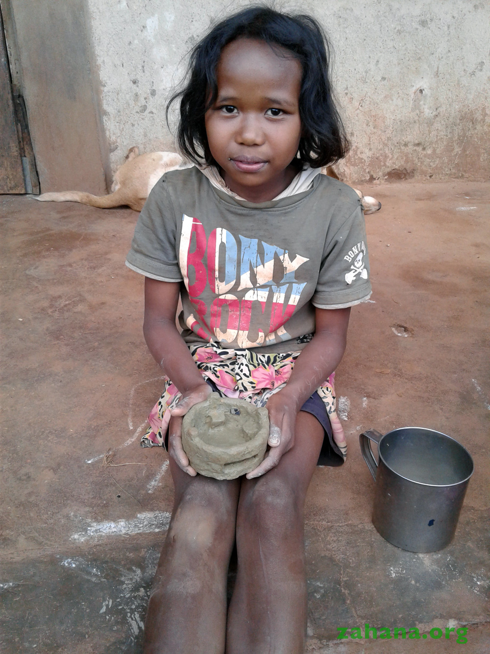 Improved cookstove in Madagascar as a toy - Zahana.org