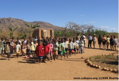 school children in Fiadanana Madagascar